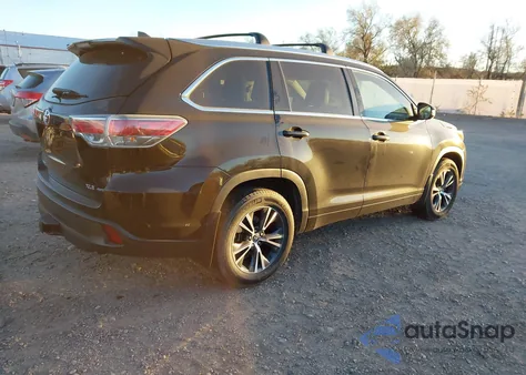 2016 Toyota Highlander Xle V6 z USA, uszkodzony, nr VIN 5TDJKRFH0GS324119